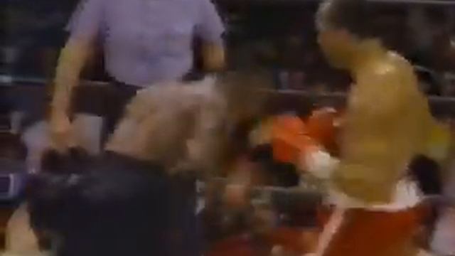Marvis Frazier vs Bonecrusher Smith смотреть онлайн