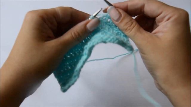 Интересный рельефный узор спицами / Диагональные полоски смотреть онлайн