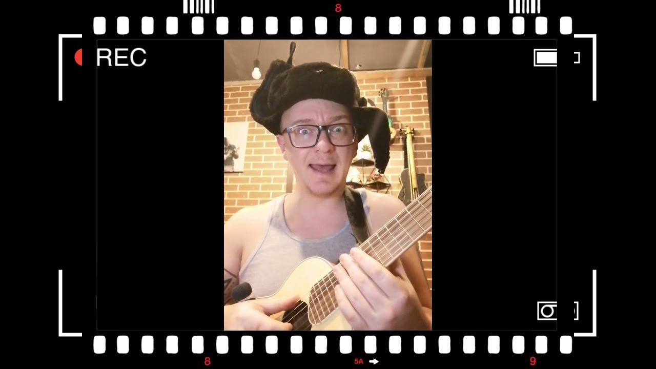 БадлоV Лежу в соломе Макс Левченко FLIGHT guitalele cover смотреть онлайн