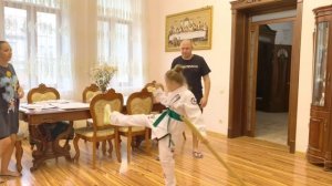 Папа Отдал Валенсию на Карате! - ПРАНК Валенсия Лаки ☘ #4 [25.09] [2022]