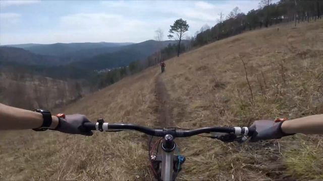 Желтый трейл и Такмак смотреть онлайн