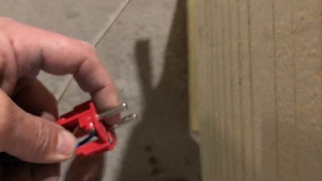 Как смонтировать вилку schucho с заземлением легко, просто, это может сделать каждый Подключение смотреть онлайн