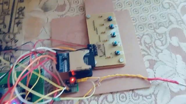 Push Button Record Play device using ESP-32 with INMP441 MIC, DAC PCM5122 and SD card смотреть онлайн