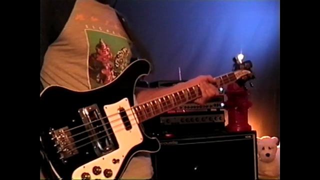 RUSH - The Analog Kid : Rickenbacker 4001, Moog Taurus pedals смотреть онлайн