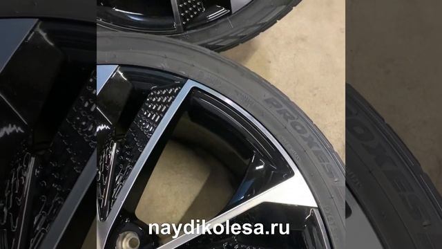 Летние колёса для Ауди Q7 Q8 R22 смотреть онлайн