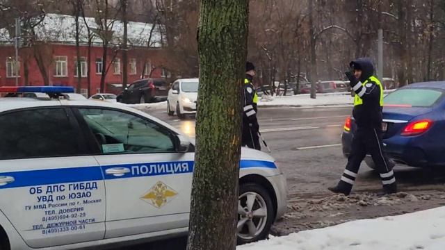 "Забыли закрыть садик") 23.11.2022 ГИБДД ЮЗАО смотреть онлайн