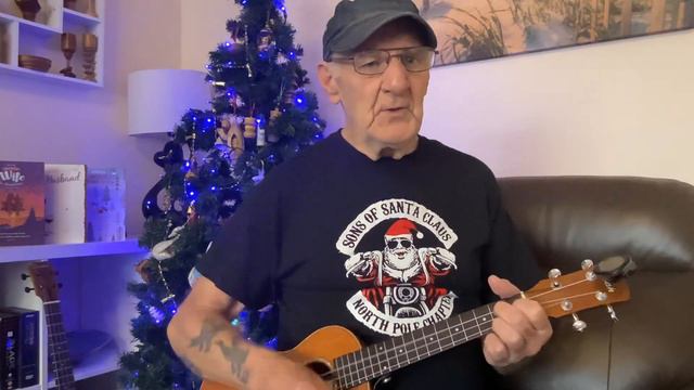 Elvis Presley Blue Christmas (Ukulele cover) chords in Description смотреть онлайн