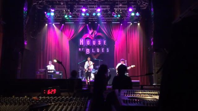 Tolan Shaw - I can't quit - exclusive soundcheck footage - House of Blues San Diego смотреть онлайн