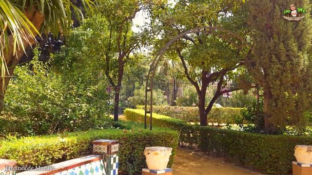 Сады Мурильё_Квартал Санта Круз | Jardines de Murillo_Distrito de Santa Cruz (07.08.2022) смотреть онлайн
