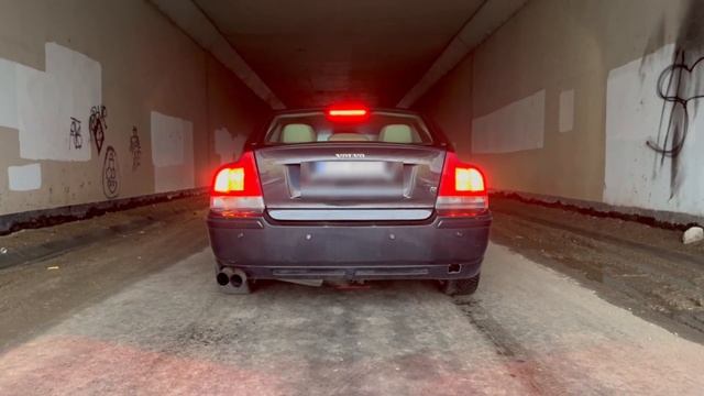 Volvo S60R 2.5T CUSTOM EXHAUST SOUND & ACCELERATION