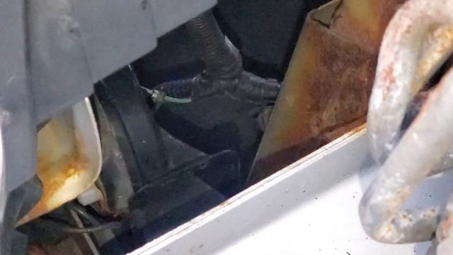 2005 - 2010 Jeep Grand Cherokee Horn Relay, Horn Fuse Location смотреть онлайн