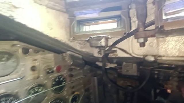 Т-80У отделение управления (T-80U driver side ) смотреть онлайн