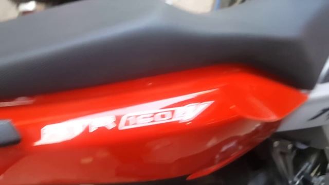 TVS Apache 160 - 4v - RR Red Super Look Review смотреть онлайн