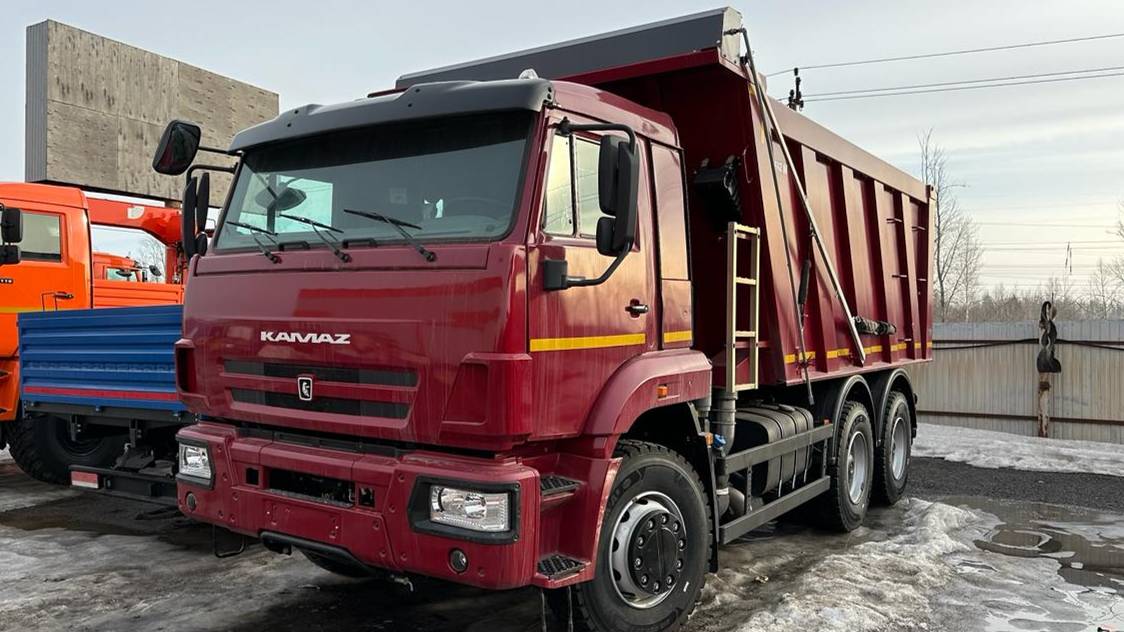 Новый самосвал Камаз-6520, рестайлинг, новая панель приборов... смотреть онлайн