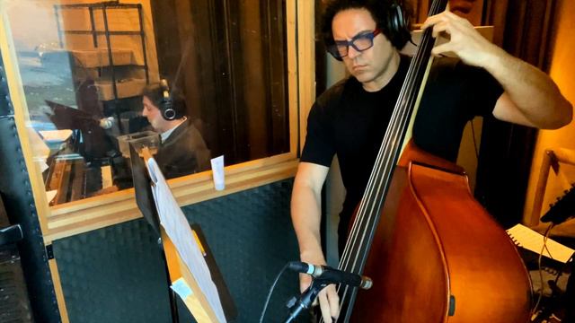 RECORDING UPRIGHT BASS Carlitos Del Puerto смотреть онлайн