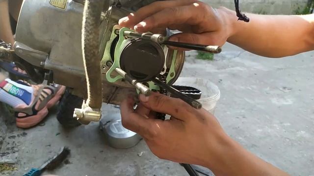 Как поменять кольца на питбайке кайо 140 // Kayo 140 смотреть онлайн