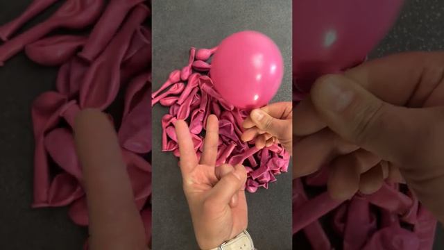 Simple way to tie a balloon ? - Method №1 смотреть онлайн