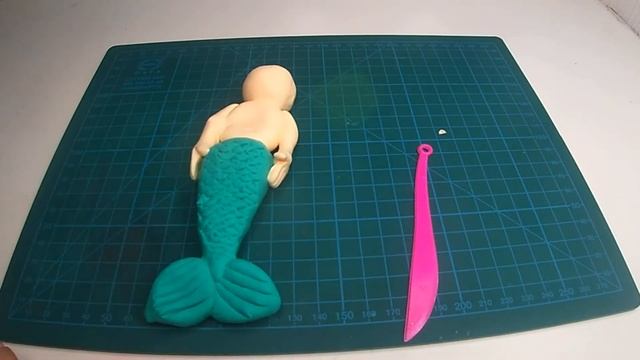 Лепим фигурку Русалочки Ариель из легкого пластилина смотреть онлайн