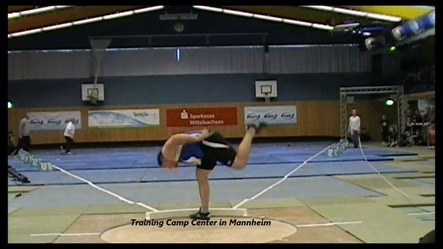 Mens shotput in Rochlitz /Germany. смотреть онлайн