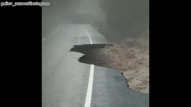 Мощные дождевые паводки и сели в горах Северного Кавказа смотреть онлайн