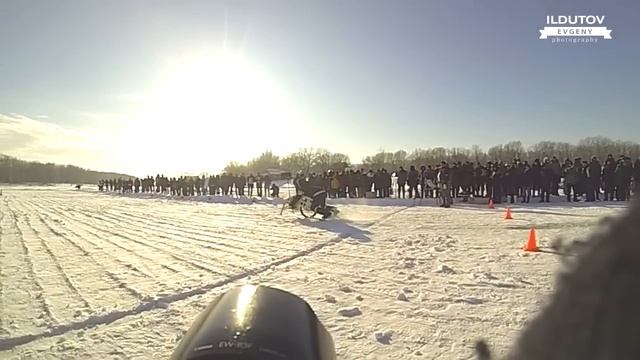 Гонки на унимото. SNOWDOGS 2015 SlowMotion смотреть онлайн