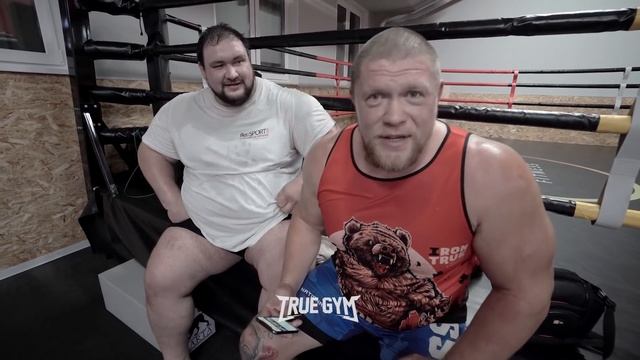 Макс Новоселов против Папа Гигант 220 кг / Выяснили кто сильнее?! смотреть онлайн