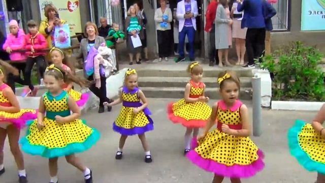 Ансамбль Карамельки Твист 05 06 2021 смотреть онлайн