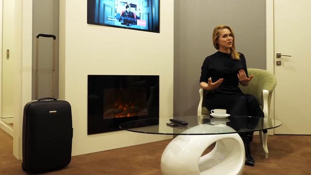 Brosko Hotel Moscow: Поздний выезд смотреть онлайн