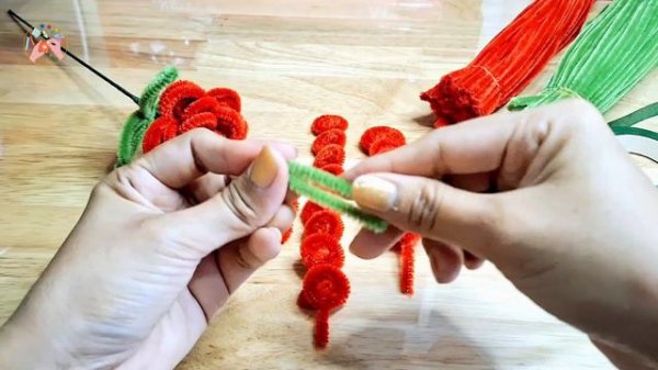 DIY | How to Make Pipe Cleaner Flower Rose - Easy Pipe Cleaner Rose Tutorial 🌹