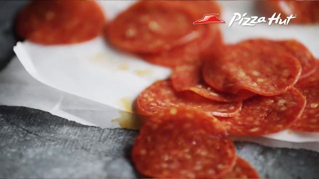 Pizza Hut Pepperoni: Ты не обязан на это смотреть! (2017) смотреть онлайн