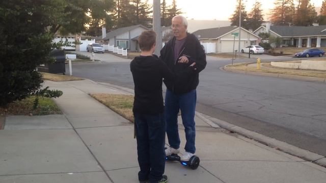 How to ride a Segway- Hoverboard- they are not dangerous смотреть онлайн