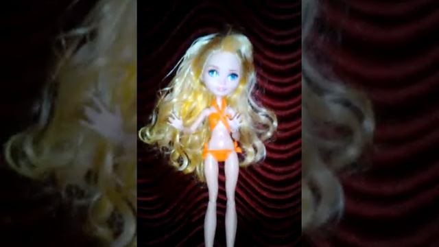 Блонди идёт купаться!😘😘😘 смотреть онлайн