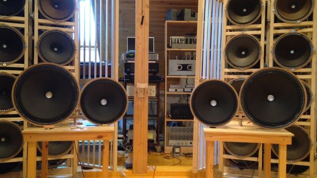 Magnavox 12"+15" PP. Autumn leaves. смотреть онлайн