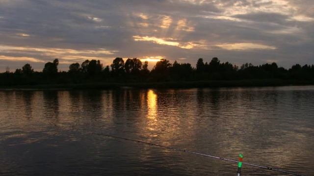 Рыбалка в Юркино на Ветлуге, часть 1 смотреть онлайн