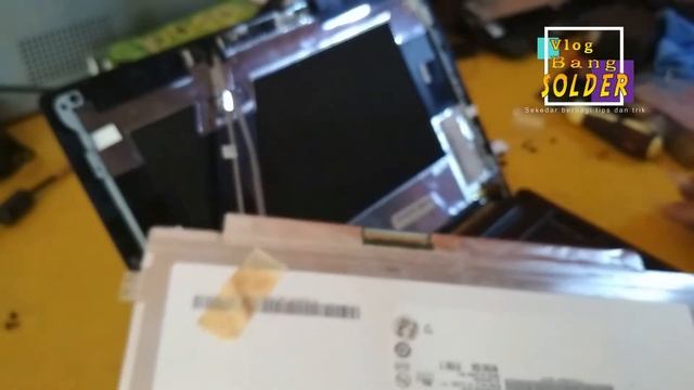 Acer Aspire One D255 Gambar Cacat | Screen Flicker