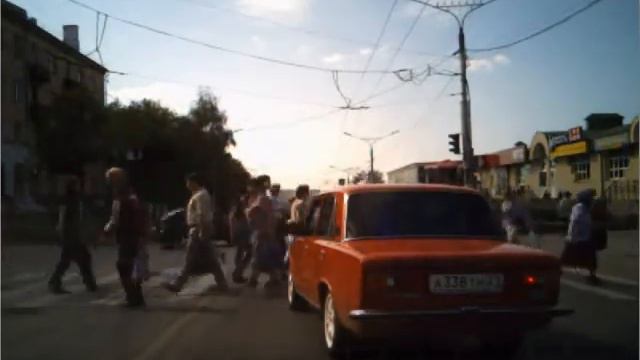 Два нехороших человека хотят на ул. Петрова.avi смотреть онлайн