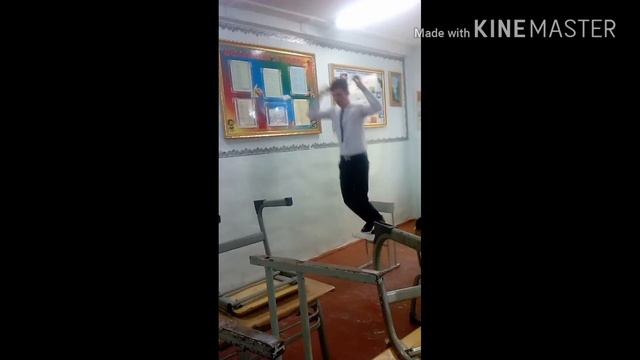 Гимнаст хотел сделать сальто!СМОТРЕТЬ ВСЕМ! смотреть онлайн