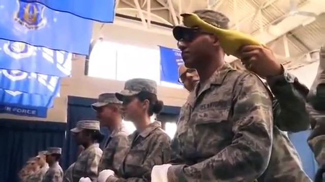 Ужасающий тест в армии США смотреть онлайн