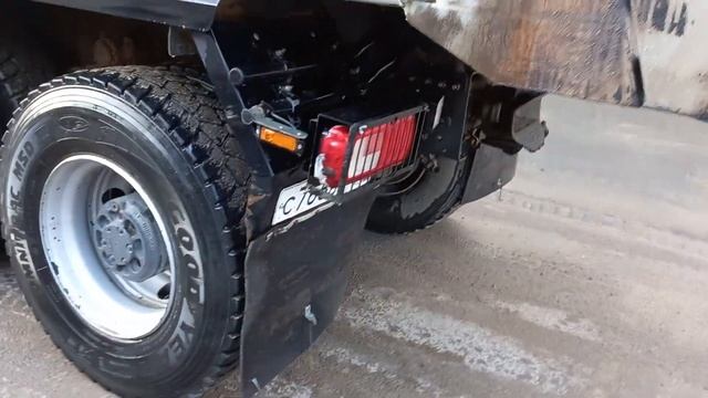 DAF CF. Помыл машину перед отъездом на выходные. смотреть онлайн