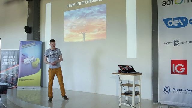 Сontainers. We need to go deeper / Филипп Кучерявый [Python Meetup 27.06.2015] смотреть онлайн