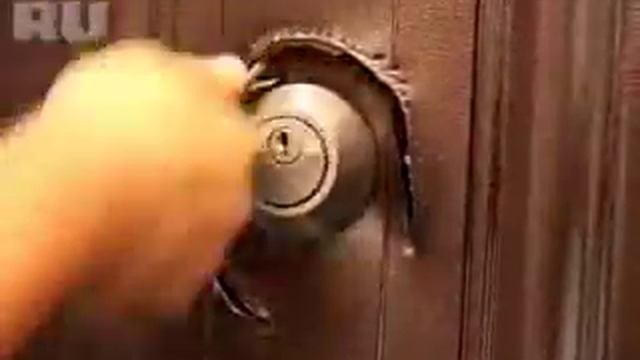 Как мы курочили китайскую железную дверь смотреть онлайн