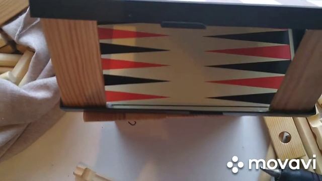 Как сделать КОРМУШКУ для птиц. смотреть онлайн