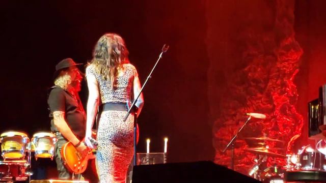 Black Dog - Beth Hart (2/10/2022)