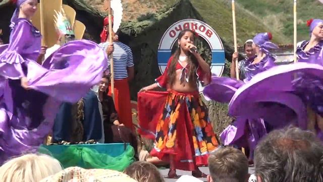 Девочка поет цыганочку, песня Циганочко - смугляночко, Мария Как (Mariya Kak). смотреть онлайн