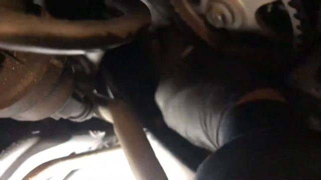 Renault Clio 1.2 Timing belt change. Renault Clio 1.2 Cambelt change. смотреть онлайн