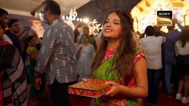 इस Duo ने 'Neele Neele Ambar' Song पर दी एक Romantic Performance| Indian Idol Season 13|Cute Moment смотреть онлайн