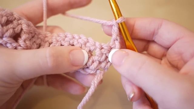 CROCHET: Infinity scarf tutorial | Bella Coco смотреть онлайн