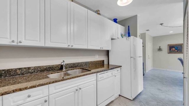 255 Evernia Street, Unit 307, West Palm Beach, FL 33401 смотреть онлайн