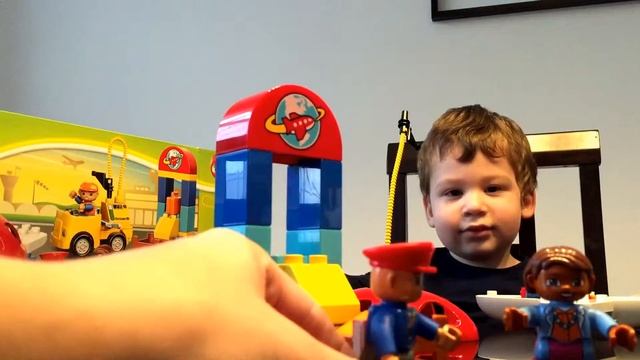 LEGO DUPLO AIRPORT UNBOXING ENTERTAIMENT FOR CHILDREN смотреть онлайн