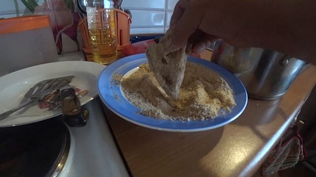 ГОТОВЛЮ ЛОСЯ В ПОХОД ПО МОРЮ! смотреть онлайн